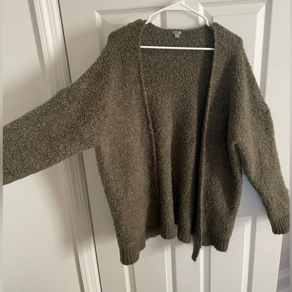 Aerie Sweater L-XL - Picture 1 of 3